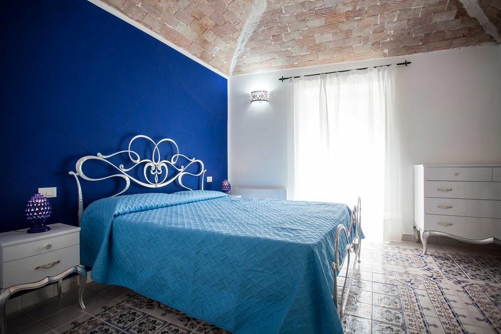 Palazzo Pagliaro Hotel Santo Stefano di Camastra Ngoại thất bức ảnh