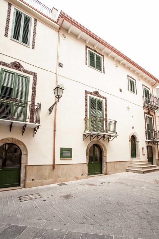 Palazzo Pagliaro Hotel Santo Stefano di Camastra Ngoại thất bức ảnh