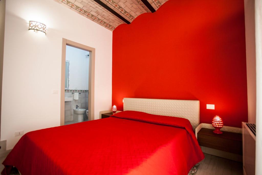 Palazzo Pagliaro Hotel Santo Stefano di Camastra Ngoại thất bức ảnh